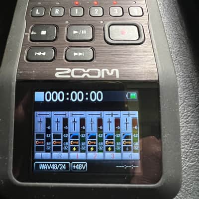 Zoom H6 EX+ with lots of extras see description for details image 13