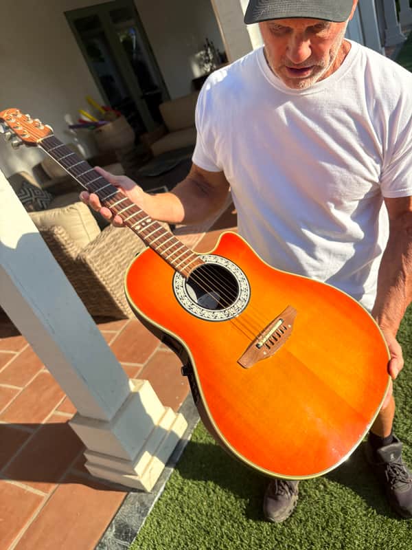 Ovation 1860 Custom Balladeer
