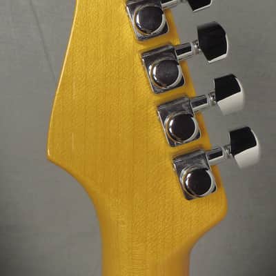Fender Ltd Ed Custom Deluxe Stratocaster Taos Turquoise image 10