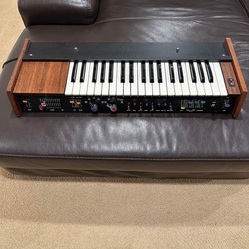 Univox K1 - 700 Midi Mod image 1