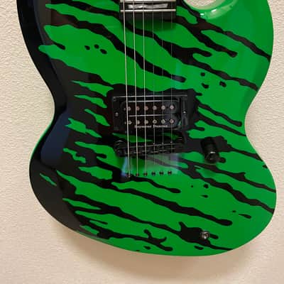 ESP LTD RARE ESP LTD Slimer Viper Tony Perry Signature Guitar Mint 2015 Green / black image 21