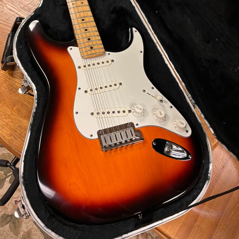 1994 Fender 40th Anniversary American Standard Stratocaster with Maple Fretboard Brown Sunburst image 1