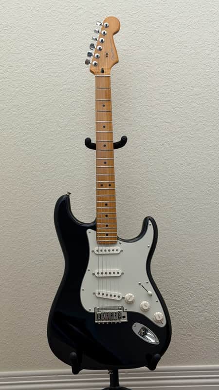 Fender Deluxe Stratocaster Partscaster - Premium Components image 1