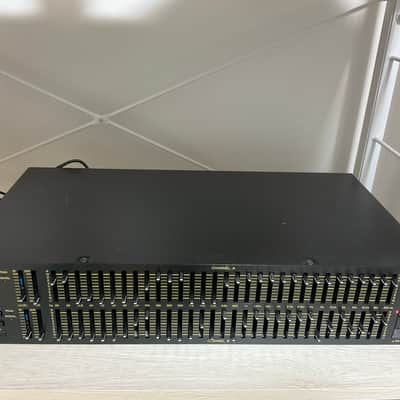 Yamaha Q2031B Dual-Channel Graphic Equalizer 2010s - Black image 1