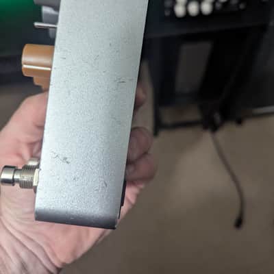 Universal Audio OX Stomp Dynamic Speaker Emulator 2023 - Present - Silver image 3