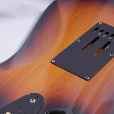 G&L G&L / 1991 S-500 Leo Fender Signature Sunburst Secondhand! [108526] 1991 image 12
