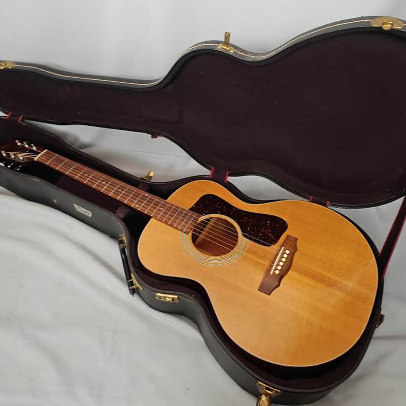 2011 – 2012 Guild USA F-30 Standard Natural