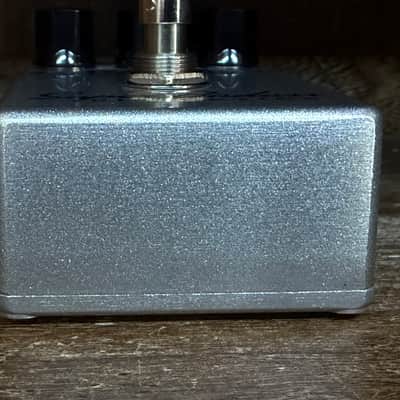 MXR M75 Super Badass Distortion 2013 - Present - Silver image 2