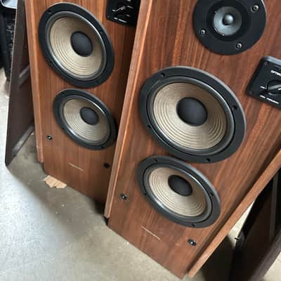 Realistic Optimus T-100 speakers image 3