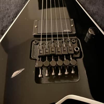 Jackson Charvel | Flying V | Floyd Rose | EMG | Black Gloss | Japan image 13