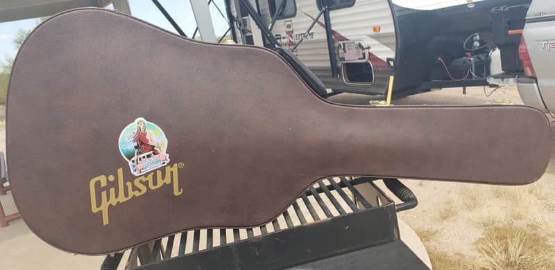 Gibson J-45 Case 2020 Brown image 1