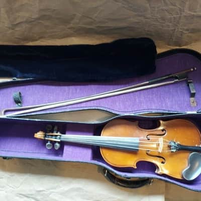 Antonius Stradivarius Cremonensis Faciebat Copy Anno 17 Violin, Good Condition image 1