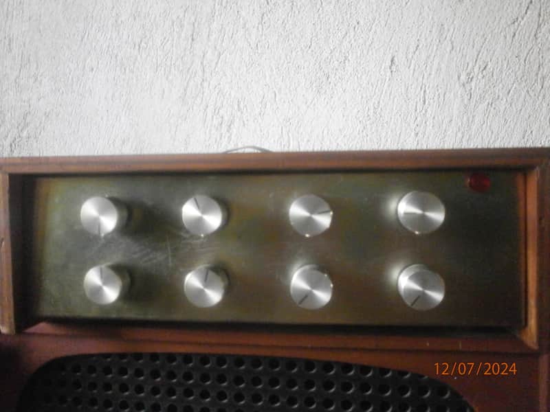 Stereo solid state amp image 1