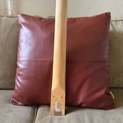 G&L CLF Research L-1000 Bass Neck Maple Fretboard Made In USA image 9