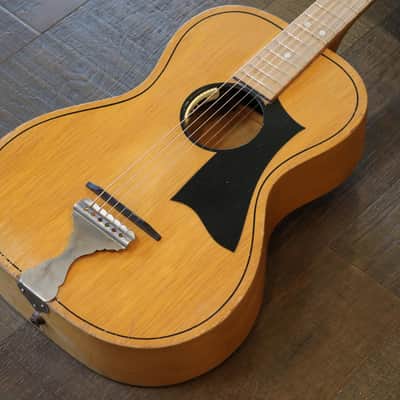 Vintage! 1920’s USA Made Natural Acoustic/ Electric Parlor Guitar + Case image 2