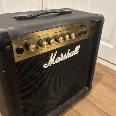 Marshall MG MG15CD 2-Channel 15-Watt 1x8" Solid State Guitar Combo 2004 - 2008 - Black image 3