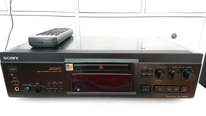 Sony Minidisc Deck MDS-JA50ES 1999 - Black image 1