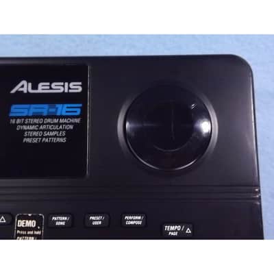 Alesis SR-16 Drum Machine (16 BIT) image 4