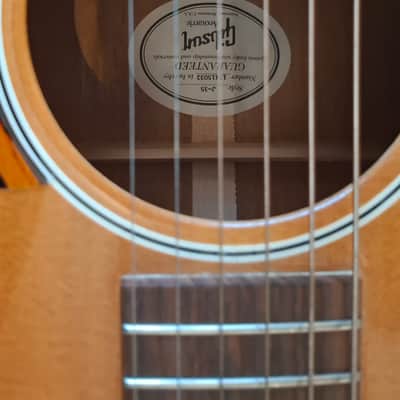 Gibson J-35 2016 - Natural image 2