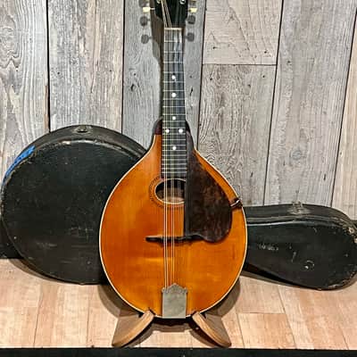 Fantastic Gibson Style A Mandolin 1917 Natural, Original Pickguard & Case, Includes a fresh Pro Setup ! image 24