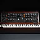 Moog Minimoog Model D Reissue 44-Key Monophonic Synthesizer (2022) 2022 - Present - Black / Wood MIDI