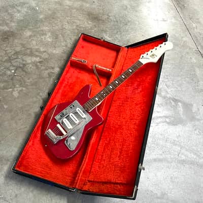Guyatone LG-130t Wackadoodle offset bizarre guitar c 1960’s Candy Apple Red CAR GUYA Bild 5