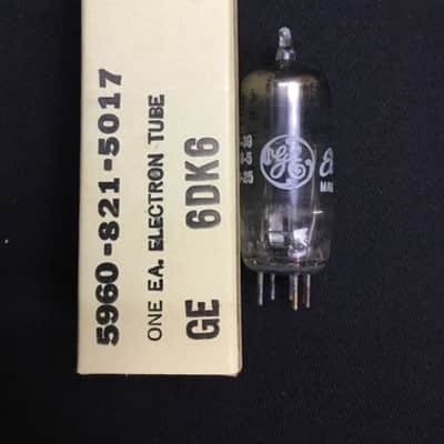 FULL SLEEVE (5) GE 6DK6 NOS Pentode TV/RECEIVER VACUUM TUBES Vintage 2.4626-D image 2