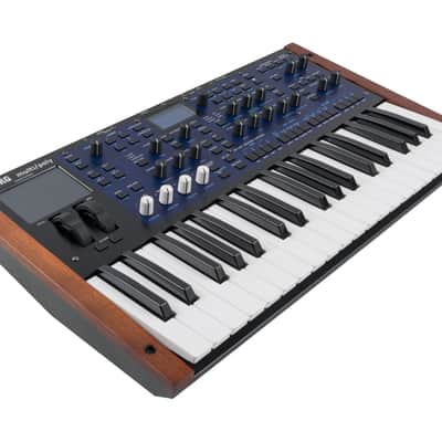 Korg Multi/Poly Analog Modeling Keyboard Synthesizer [USED] image 3