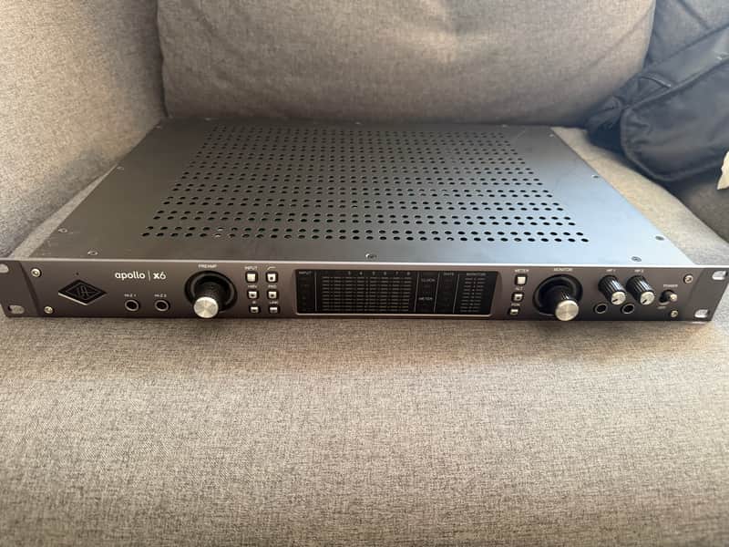 Universal Audio Apollo x6 Thunderbolt 3 Audio Interface
