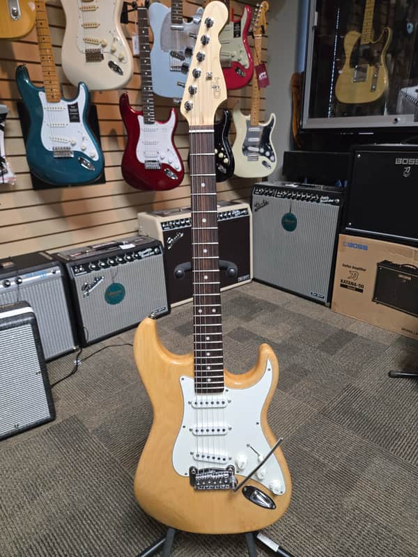 G&L Legacy USA - Natural image 1