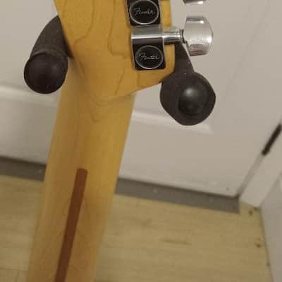 EXCELLENT-Fender Highway One Telecaster with Maple Fretboard 2006 Midnight Wine Transparent image 4
