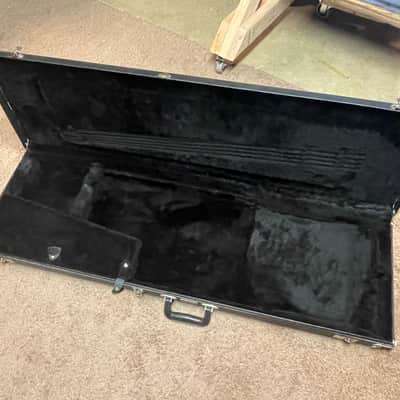 Fender Pro Series Precision Bass/Jazz Bass Case (Black) 2016 - Black image 2