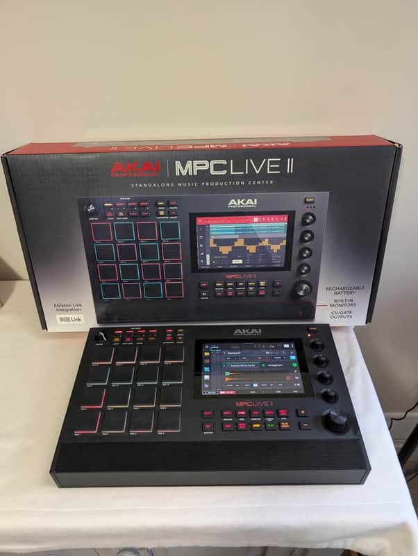 Akai MPC Live II - Black imagen 1