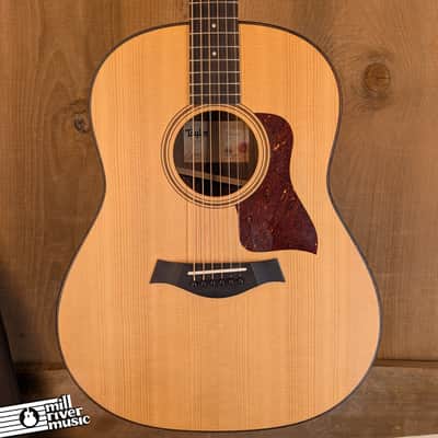 Taylor American Dream AD17 – Natural – Includes Aerocase – Used Very Good