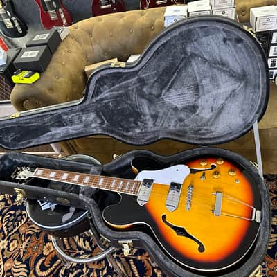 Vintage Guitars VSA500PSB VINTAGE SEMI ACOUSTIC GUITAR TWIN W90