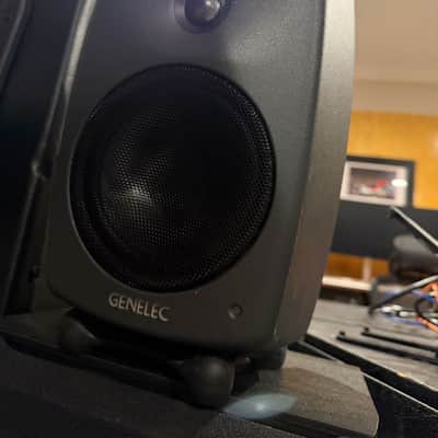 Genelec 8330A SAM 5" Powered Nearfield Studio Monitor (Single) 2016 - 2021 - Gray image 1