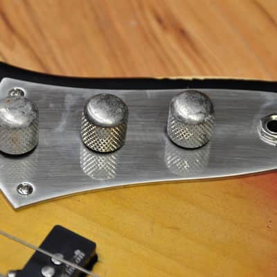 Vintage VJ74 Icon Fretless Bass - Sunset Sunburst image 8