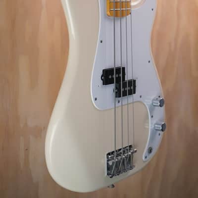 Fender PB-57 Precision Bass MIJ Olympic White – Good Condition image 2