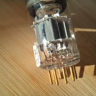 NOS 1974 MULLARD e88cc 6922 Mitcham Dimple DISC getter Special quality like CV2492 ecc88 6dj8 CCA perfectly balanced and very strong, gold pins best audio tube, for EMI redd 47 image 15