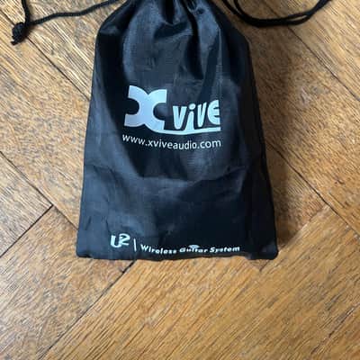 Xvive U2 Wireless Guitar System 2010s - Red image 5