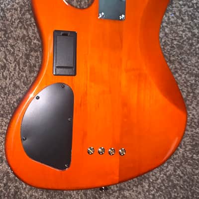 Fender Deluxe Jazz Bass quilted top Sunburst electric bass guitar Hardshell case image 8