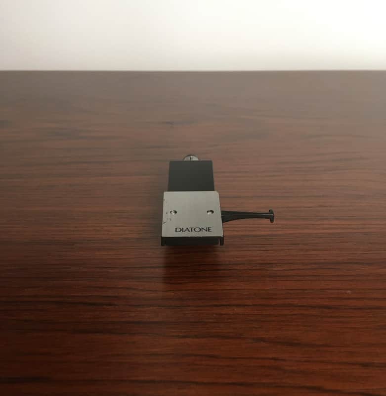 Rare DIATONE audiophile vintage 70’s headshell - Silver brushed and black metal image 1