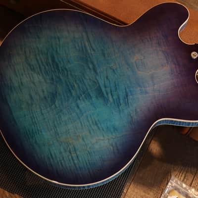 2023 Gibson ES-335 Semi-Hollow Electric Guitar Figured Blueberry Burst + OHSC image 12
