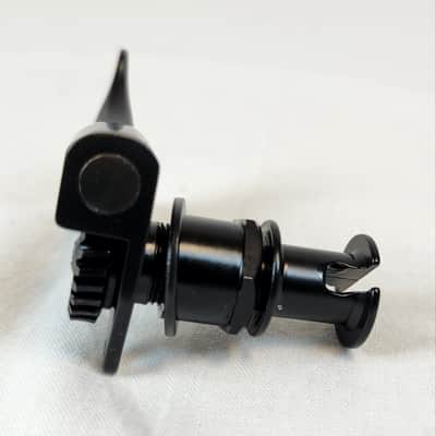 Kala Single Die-Cast Tuning Machine for U-Bass, Treble Side (Right) G and D Strings, Black image 3