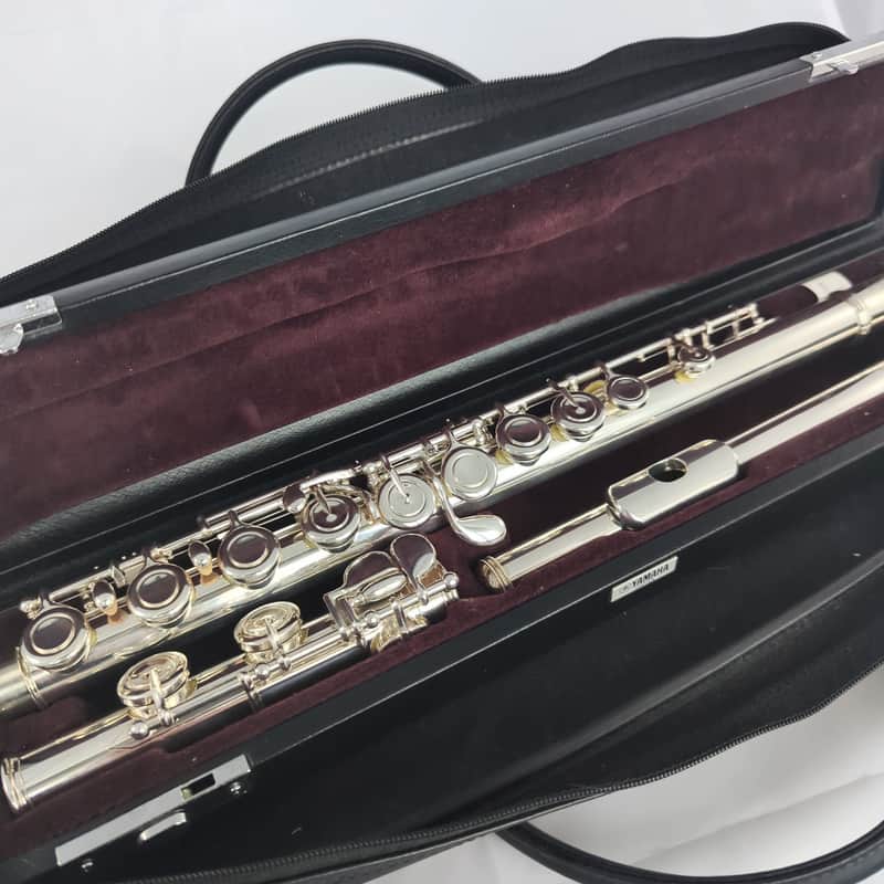 Yamaha flute YFL-514 MINT condition EC cut solid silver headjoint image 1