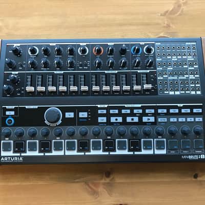 Arturia MiniBrute 2S Desktop Synthesizer 2018 - Present - Black image 5