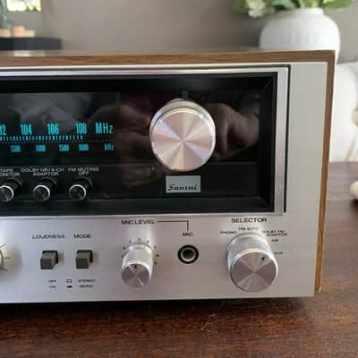 Sansui 5050 - Silver with wood siding image 4