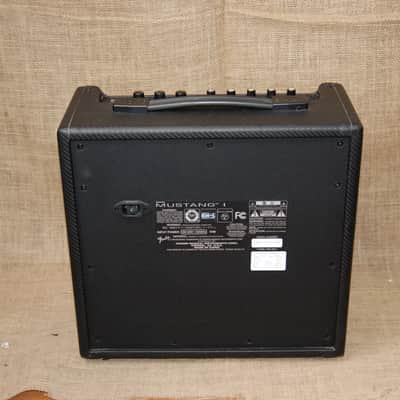 Fender Mustang I V.2 20-Watt 1x8" Modeling Guitar Combo 2013 - 2018 - Black image 3