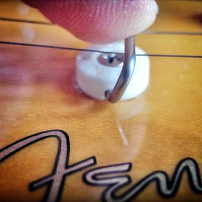 Genuine Dynaguide String Tree/String Guide, Off-White image 2