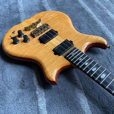 Alembic EvH Piccolo Bass image 3